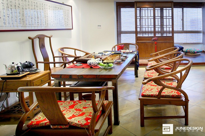 怡湖花庭 閑云雅居中式范