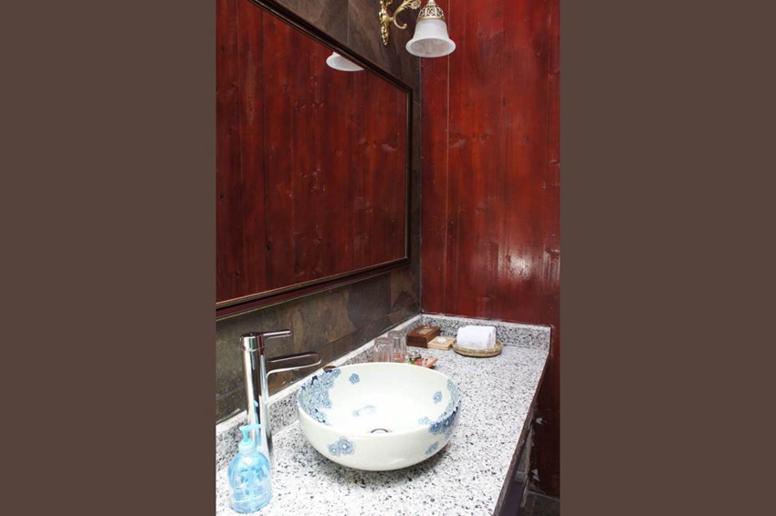 圣地氣息 云南香格里拉花間堂圣地藝術空間