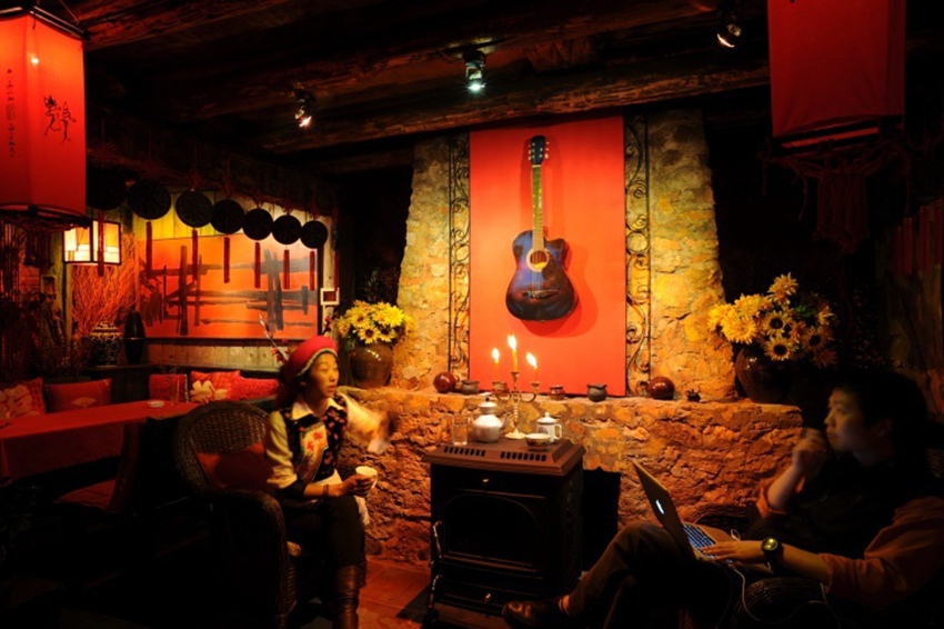 圣地氣息 云南香格里拉花間堂圣地藝術空間