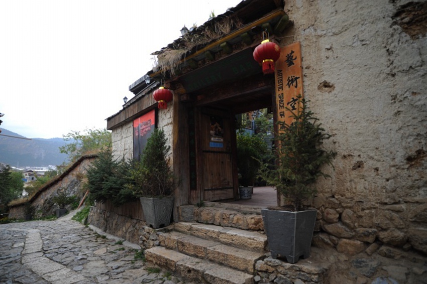 圣地氣息 云南香格里拉花間堂圣地藝術空間